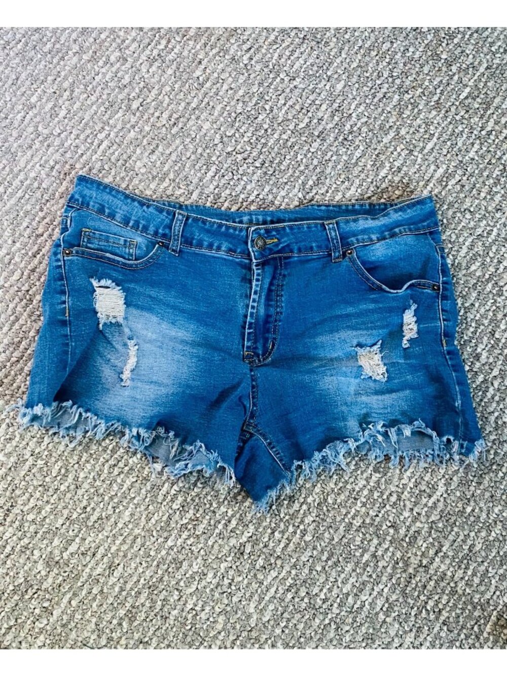 Distressed XL Blue Denim Shorts With Frayed Hem & Ripped Front/Back Pockets